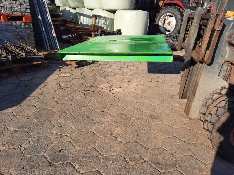 Deutz cabinedak - Hytt och interiör för Lantbruksmaskiner: bild 2 Deutz cabinedak - Hytt och interiör för Lantbruksmaskiner: bild 2