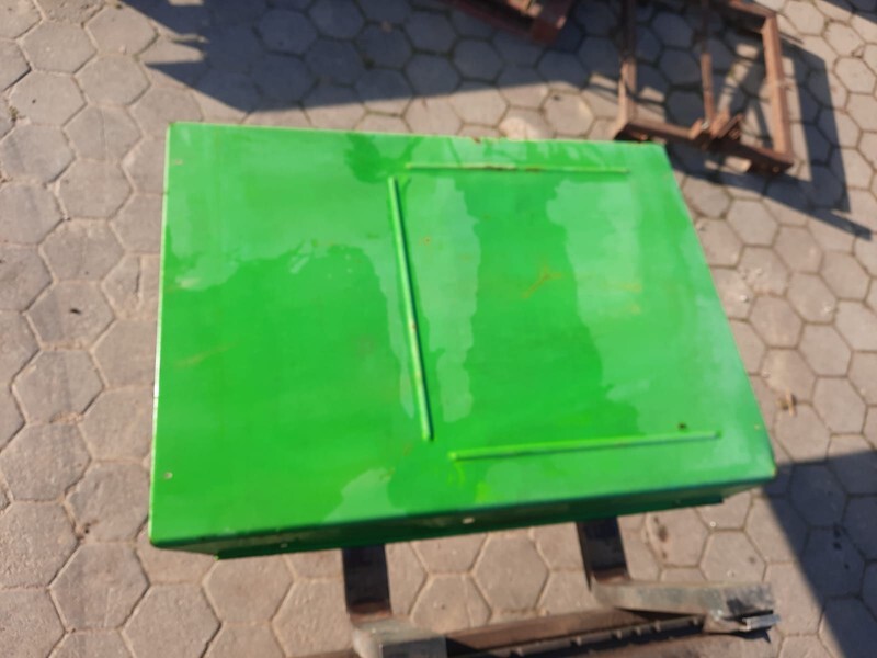 Deutz cabinedak - Hytt och interiör för Lantbruksmaskiner: bild 1 Deutz cabinedak - Hytt och interiör för Lantbruksmaskiner: bild 1