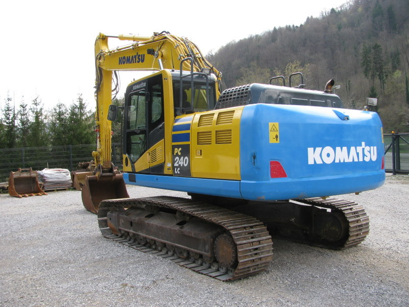 KOMATSU PC240NLC-10 TOP condition - Bandgrävare: bild 4 KOMATSU PC240NLC-10 TOP condition - Bandgrävare: bild 4