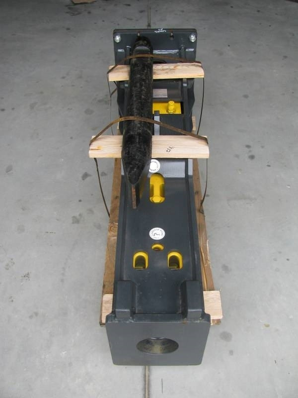 Mustang HM1302 NOVO teža 800kg - Hydraulisk hammare för Byggmaskiner: bild 4 Mustang HM1302 NOVO teža 800kg - Hydraulisk hammare för Byggmaskiner: bild 4