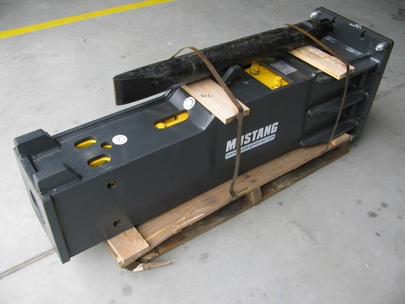 Mustang HM1302 NOVO teža 800kg - Hydraulisk hammare för Byggmaskiner: bild 1 Mustang HM1302 NOVO teža 800kg - Hydraulisk hammare för Byggmaskiner: bild 1