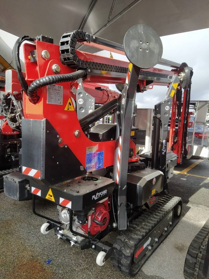 Platform Basket 13.80 - Larvbandslift: bild 1 Platform Basket 13.80 - Larvbandslift: bild 1