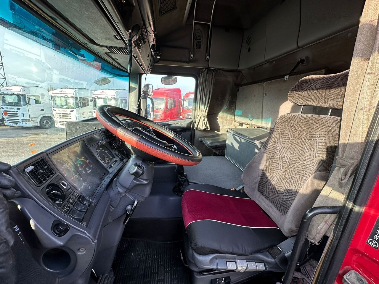 Dragbil Scania R124: bild 8 Dragbil Scania R124: bild 8