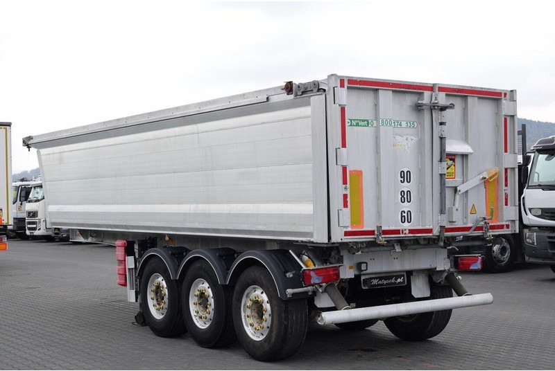 Benalu WYWROTKA / 26 m3 / ALUMINIOWA / OŚ PODNOSZONA / WAGA: 5 000 KG / - Tippbil semitrailer: bild 4 Benalu WYWROTKA / 26 m3 / ALUMINIOWA / OŚ PODNOSZONA / WAGA: 5 000 KG / - Tippbil semitrailer: bild 4