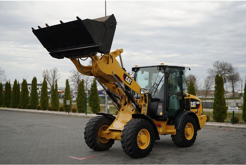 Caterpillar 906M / ŁADOWARKA KOŁOWA / 2019 ROK / ŁYŻKA SZCZĘKOWA / - Hjullastare: bild 1 Caterpillar 906M / ŁADOWARKA KOŁOWA / 2019 ROK / ŁYŻKA SZCZĘKOWA / - Hjullastare: bild 1