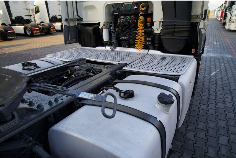 Dragbil DAF XF 460 / SPACE CAB / EURO 6: bild 16