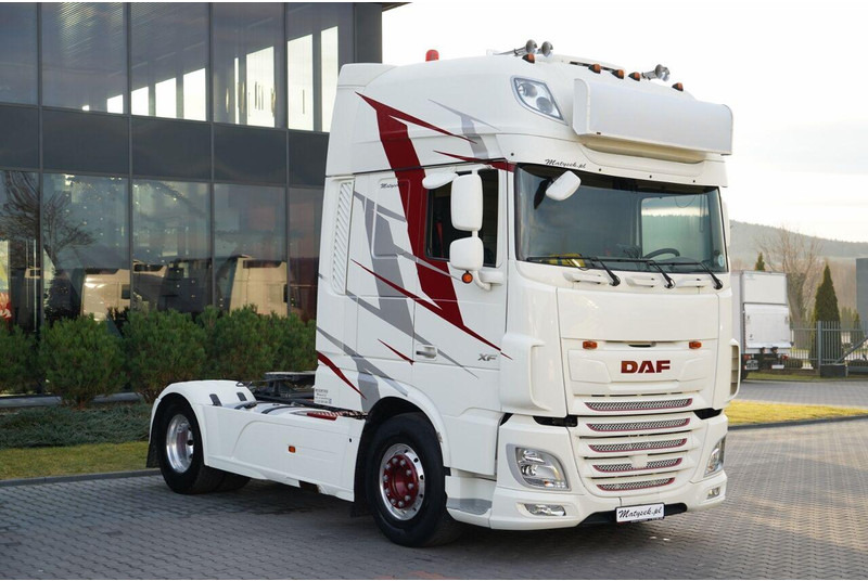 DAF XF 530 / RETARDER / I-PARK COOL / SUPER SPACE CAB / FULL AIRMATI - Dragbil: bild 4 DAF XF 530 / RETARDER / I-PARK COOL / SUPER SPACE CAB / FULL AIRMATI - Dragbil: bild 4