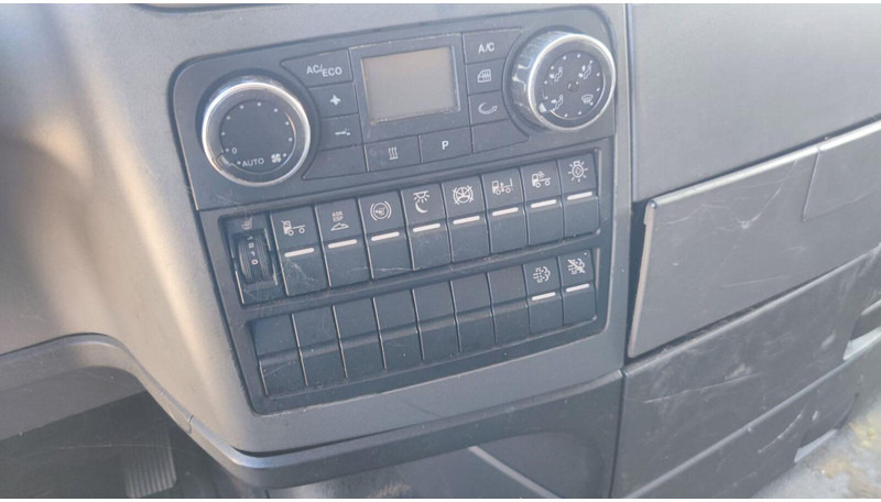 MAN TGX 18.265 Lowdeck - MEGA - Dragbil: bild 5 MAN TGX 18.265 Lowdeck - MEGA - Dragbil: bild 5