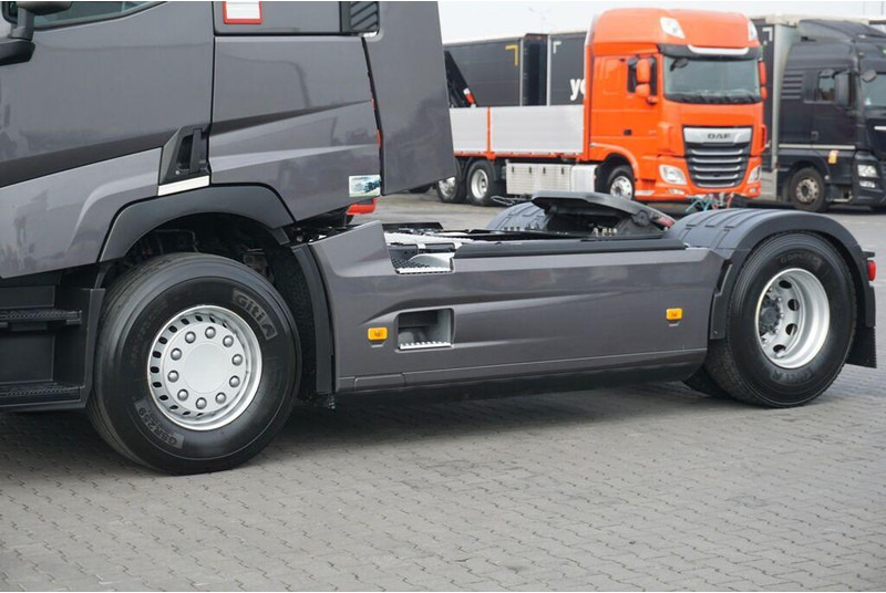 Renault T 460 / EURO 6 / ACC / SLEEPER CAB - Dragbil: bild 4 Renault T 460 / EURO 6 / ACC / SLEEPER CAB - Dragbil: bild 4