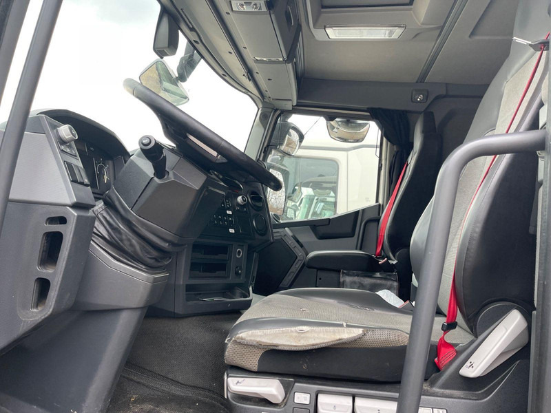 Renault T-460 euro6 BIG-ADR!!! - Dragbil: bild 3 Renault T-460 euro6 BIG-ADR!!! - Dragbil: bild 3