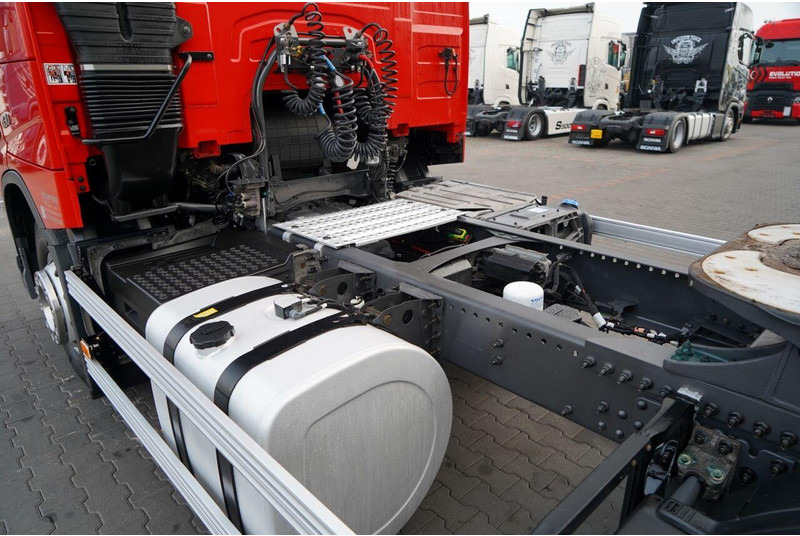 Dragbil Volvo FM 430: bild 14