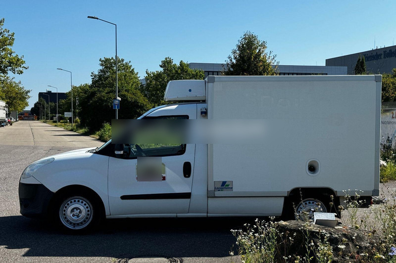 Fiat Doblò Multijet 1,6 Mit Relec Froid TR32 Bis-22°C - Kylbil: bild 4 Fiat Doblò Multijet 1,6 Mit Relec Froid TR32 Bis-22°C - Kylbil: bild 4