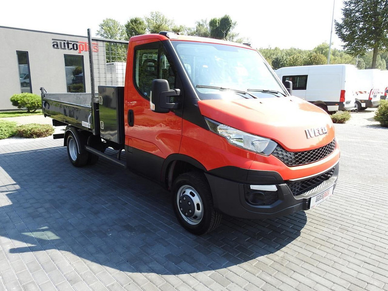 Iveco DAILY 35C13 WYWROTKA TEMPOMAT KLIMATYZACJA BLIŹNIACZE KOŁA 130K - Transportbil med tippflak: bild 4 Iveco DAILY 35C13 WYWROTKA TEMPOMAT KLIMATYZACJA BLIŹNIACZE KOŁA 130K - Transportbil med tippflak: bild 4