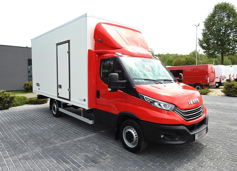 Iveco DAILY 35S18 NOWY KONTENER 10 PALET TEMPOMAT NAWIGACJA KLIMATYZAC - Volymskåp: bild 4 Iveco DAILY 35S18 NOWY KONTENER 10 PALET TEMPOMAT NAWIGACJA KLIMATYZAC - Volymskåp: bild 4