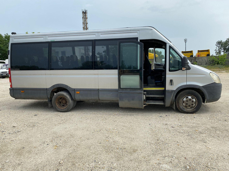 Iveco Daily 50 C 18 - 20 personal minibus - Minibuss, Persontransport: bild 4 Iveco Daily 50 C 18 - 20 personal minibus - Minibuss, Persontransport: bild 4
