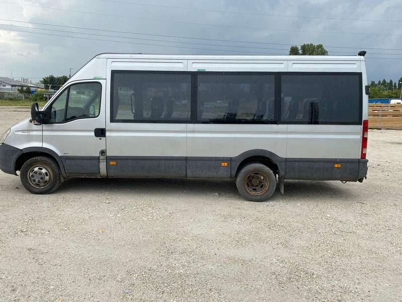 Iveco Daily 50 C 18 - 20 personal minibus - Minibuss, Persontransport: bild 3 Iveco Daily 50 C 18 - 20 personal minibus - Minibuss, Persontransport: bild 3