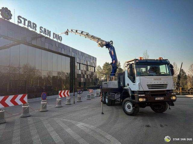 Iveco TRAKKER 450 6x6 PM41S FLY JIB Crane Kipper - Flakbil, Kranbil: bild 3 Iveco TRAKKER 450 6x6 PM41S FLY JIB Crane Kipper - Flakbil, Kranbil: bild 3