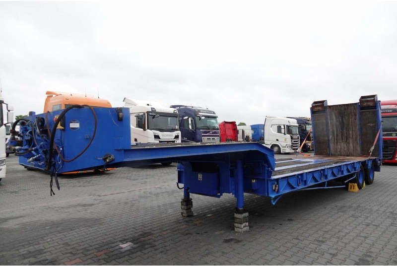 Kaiser LAWETA NISKOPODWOZIOWA / NAJAZDY HYDRAULICZNE / WCIĄGARKA / 2 OS - Låg lastare semitrailer: bild 4 Kaiser LAWETA NISKOPODWOZIOWA / NAJAZDY HYDRAULICZNE / WCIĄGARKA / 2 OS - Låg lastare semitrailer: bild 4