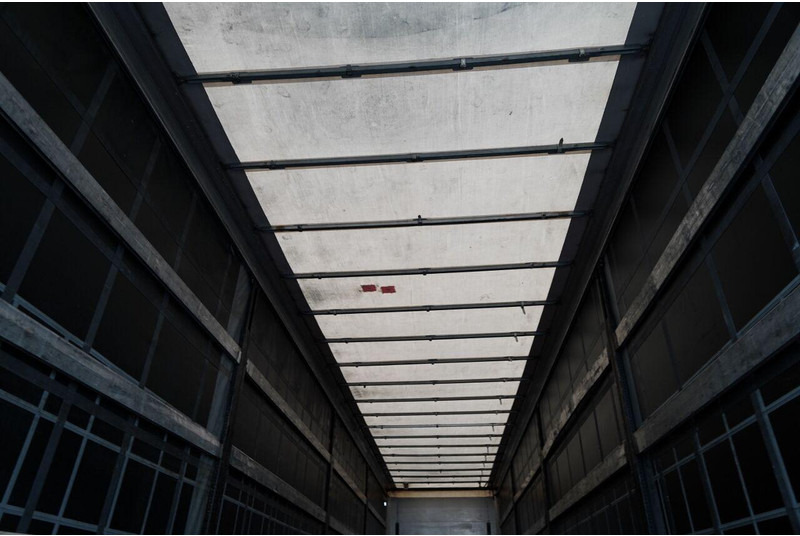 Kapelltrailer Kögel FIRANKA / MEGA / OŚ PODNOSZONA / OSIE SAF / DACH PODNOSZONY / LO: bild 18 Kapelltrailer Kögel FIRANKA / MEGA / OŚ PODNOSZONA / OSIE SAF / DACH PODNOSZONY / LO: bild 18