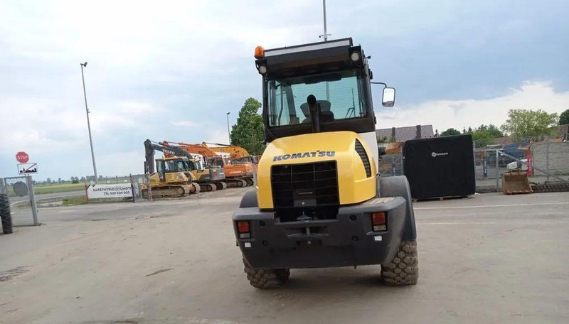 Komatsu WA 90-6 wheel loader - Hjullastare: bild 1 Komatsu WA 90-6 wheel loader - Hjullastare: bild 1