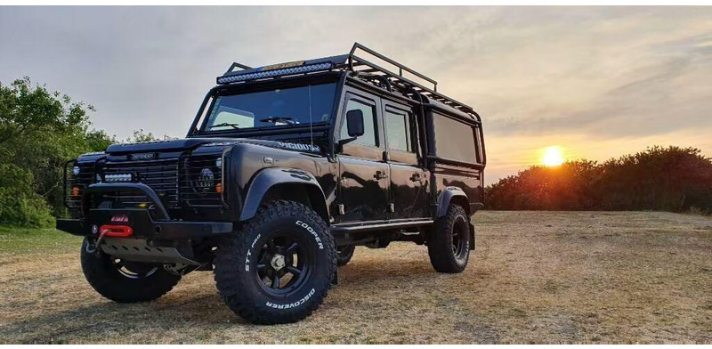 Land Rover Defender 130 - Off road 4x4 - SUV: bild 1 Land Rover Defender 130 - Off road 4x4 - SUV: bild 1
