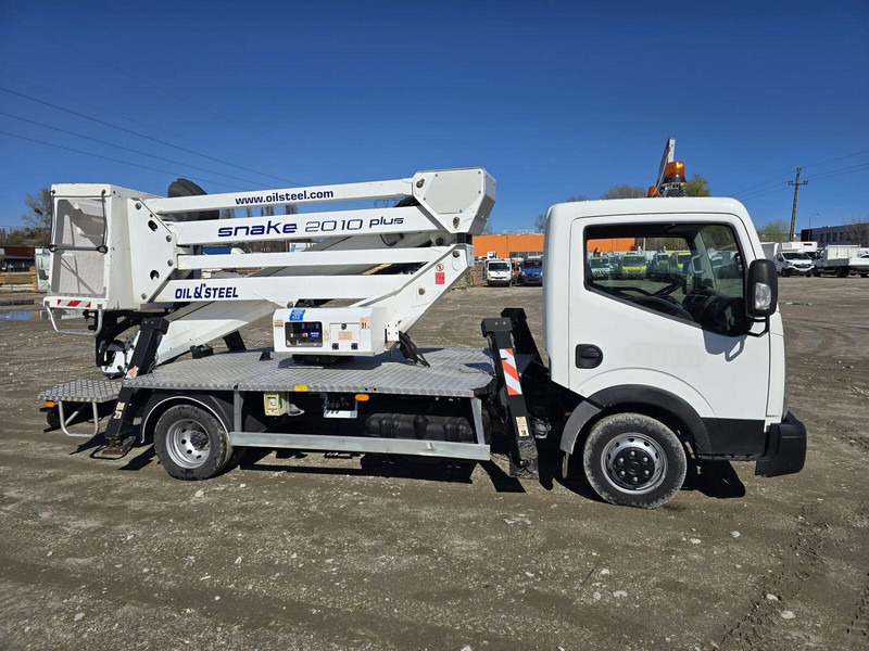 Nissan Cabstar NT 400 Oil & Steel Snake 2010H - 20m - 2 pieces - Lastbil, Kranbil: bild 5 Nissan Cabstar NT 400 Oil & Steel Snake 2010H - 20m - 2 pieces - Lastbil, Kranbil: bild 5