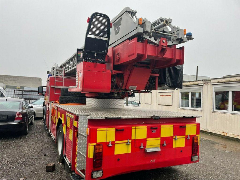 Scania P94-300 Emelőkosaras 33m - Lastbil, Kranbil: bild 4 Scania P94-300 Emelőkosaras 33m - Lastbil, Kranbil: bild 4