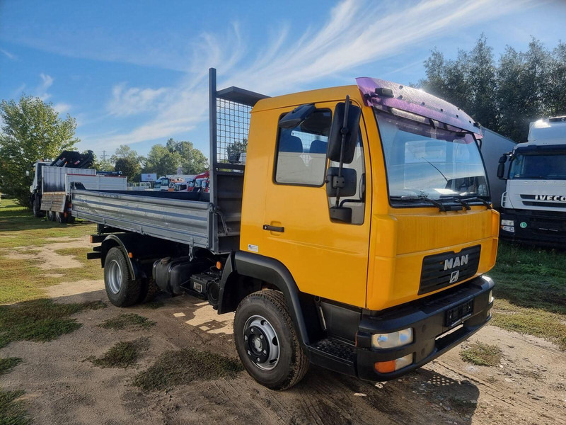 MAN LE 8.180 Meiller Kipper Three-Sided Tipper - 3 old. billencs - T - Tippbil lastbil: bild 4 MAN LE 8.180 Meiller Kipper Three-Sided Tipper - 3 old. billencs - T - Tippbil lastbil: bild 4