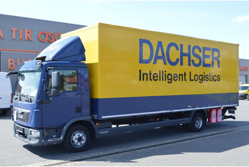 MAN TGL 12.250 CONTAINER+LIFT 1500 kg - Lastbil med skåp: bild 2 MAN TGL 12.250 CONTAINER+LIFT 1500 kg - Lastbil med skåp: bild 2