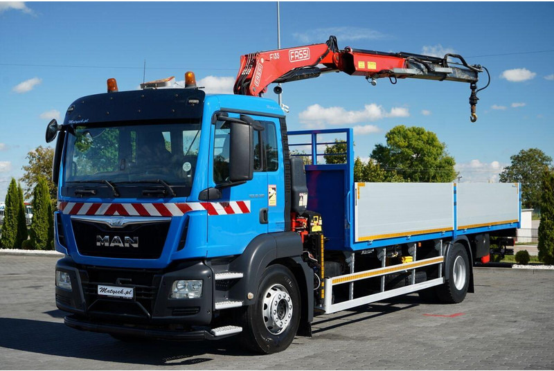 MAN TGS 18.320 / 4x2 / BURTOWY - 6,8 M + HDS FASSI F135 / wysów : 8 - Flakbil, Kranbil: bild 1 MAN TGS 18.320 / 4x2 / BURTOWY - 6,8 M + HDS FASSI F135 / wysów : 8 - Flakbil, Kranbil: bild 1