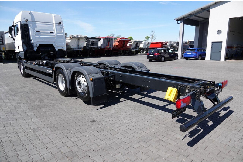 MAN TGX 26.520 / 6x2 / RAMA DŁ. 9,1M / OŚ PODNOSZONA / SKRĘTNA / DO - Chassi lastbil: bild 3 MAN TGX 26.520 / 6x2 / RAMA DŁ. 9,1M / OŚ PODNOSZONA / SKRĘTNA / DO - Chassi lastbil: bild 3