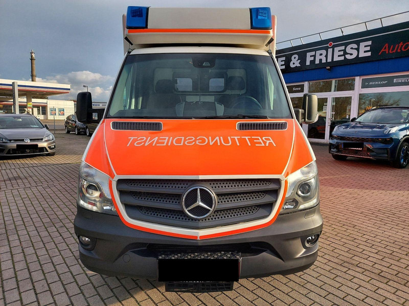 Mercedes-Benz 519 CDI Ambulance - Ambulans: bild 1 Mercedes-Benz 519 CDI Ambulance - Ambulans: bild 1