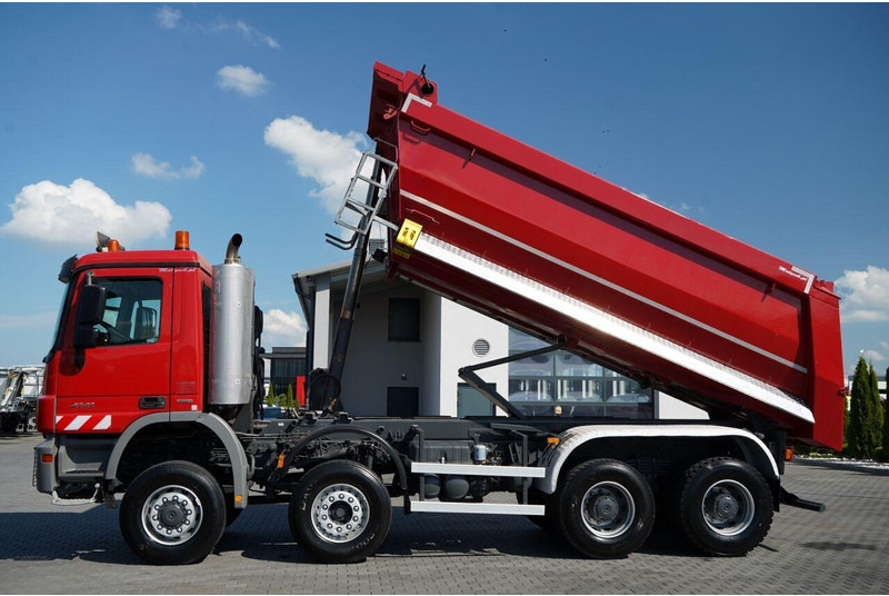 Mercedes-Benz ACTROS 4141 / 8X6 / WYWROTKA TYLNOZSYPOWA / MEILLER KIPPER 5.3M - Tippbil lastbil: bild 3 Mercedes-Benz ACTROS 4141 / 8X6 / WYWROTKA TYLNOZSYPOWA / MEILLER KIPPER 5.3M - Tippbil lastbil: bild 3