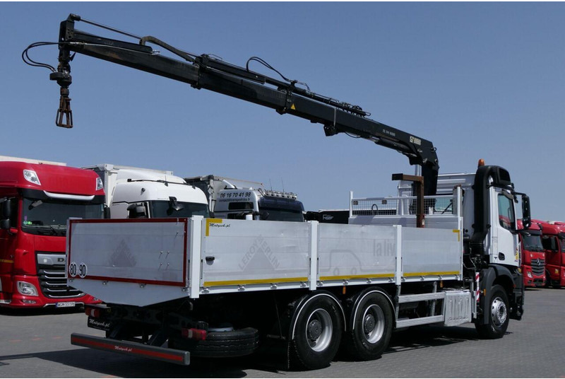 Mercedes-Benz AROCS 2633 - Flakbil, Kranbil: bild 5 Mercedes-Benz AROCS 2633 - Flakbil, Kranbil: bild 5