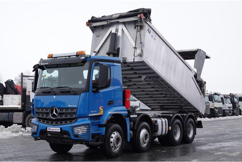 Mercedes-Benz AROCS 3243 / 8x4 / WYWROTKA 20m3 / TYLNOZSYP / EURO 6 / OPONY 10 - Tippbil lastbil: bild 1 Mercedes-Benz AROCS 3243 / 8x4 / WYWROTKA 20m3 / TYLNOZSYP / EURO 6 / OPONY 10 - Tippbil lastbil: bild 1