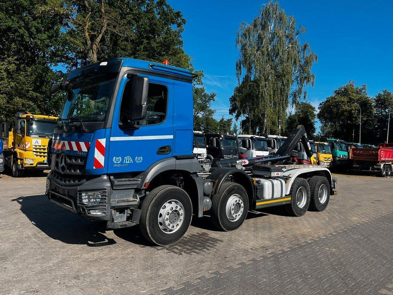 Mercedes-Benz AROCS 3246 8X4 ABROLLKIPPER HYVALIFT 26.57 - Lastväxlare lastbil: bild 3 Mercedes-Benz AROCS 3246 8X4 ABROLLKIPPER HYVALIFT 26.57 - Lastväxlare lastbil: bild 3