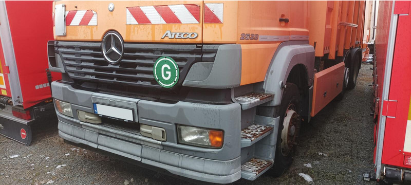 Mercedes-Benz ATEGO 2528 2628 ZOELLER MEDIUM Garbage Truck - Sopbil: bild 1 Mercedes-Benz ATEGO 2528 2628 ZOELLER MEDIUM Garbage Truck - Sopbil: bild 1