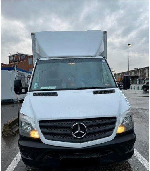 Mercedes-Benz Sprinter Koffer + Tail lift - Volymskåp: bild 1 Mercedes-Benz Sprinter Koffer + Tail lift - Volymskåp: bild 1