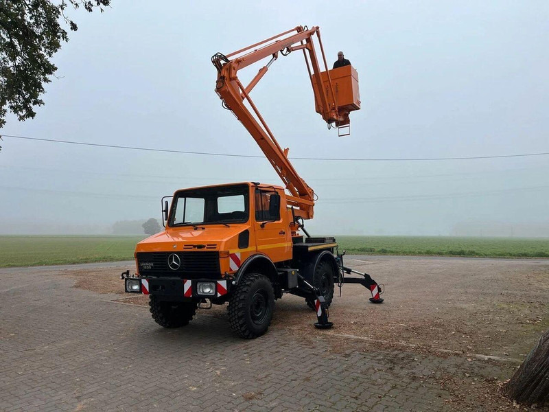 Mercedes-Benz Unimog 1200 4x4 - Lifting basket - Billift, Kranbil: bild 3 Mercedes-Benz Unimog 1200 4x4 - Lifting basket - Billift, Kranbil: bild 3