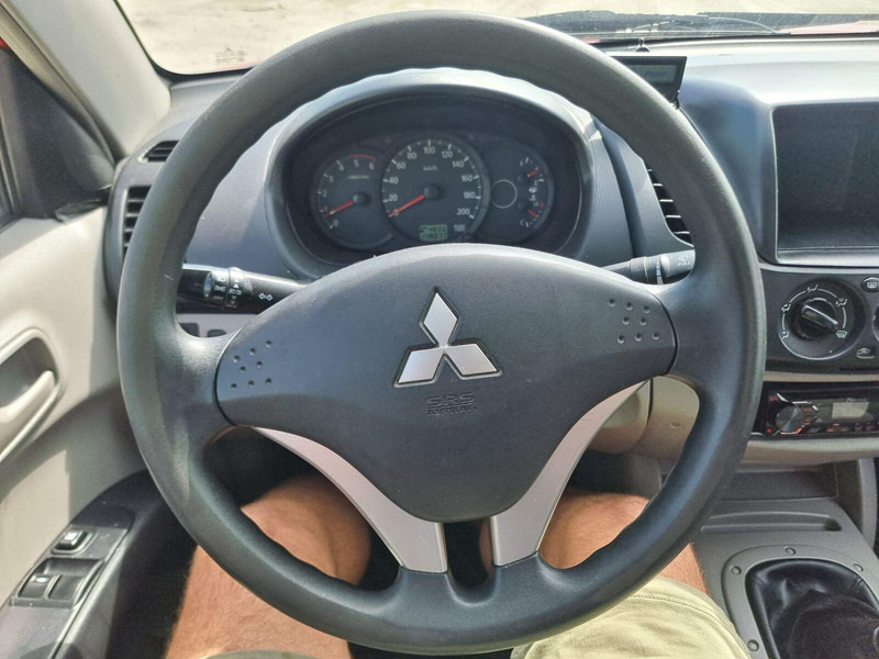 Transportbil med tippflak Mitsubishi L200 2,5 d - 3 sided Tipper: bild 18