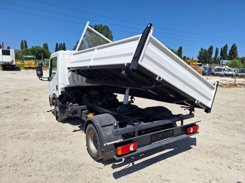 Nissan Cabstar 2,5 TDi - 3 sided Tipper - Transportbil med tippflak: bild 5 Nissan Cabstar 2,5 TDi - 3 sided Tipper - Transportbil med tippflak: bild 5