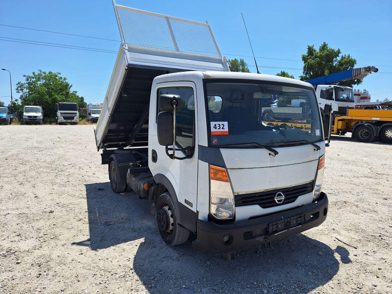 Nissan Cabstar 2,5 TDi - 3 sided Tipper - Transportbil med tippflak: bild 1 Nissan Cabstar 2,5 TDi - 3 sided Tipper - Transportbil med tippflak: bild 1