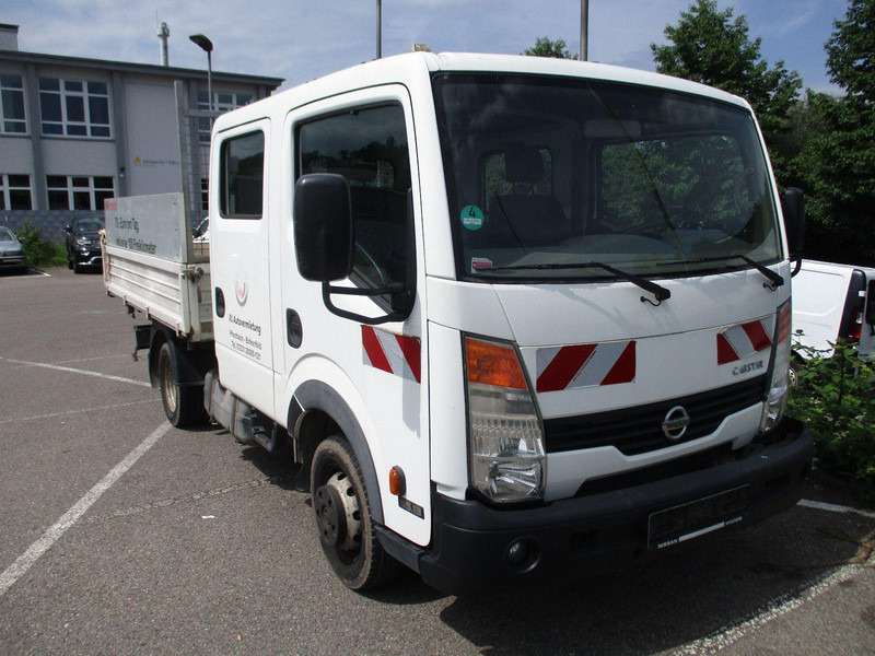 Nissan Cabstar Cabstar 35.XX Doppelkabine - Flakbil: bild 2 Nissan Cabstar Cabstar 35.XX Doppelkabine - Flakbil: bild 2