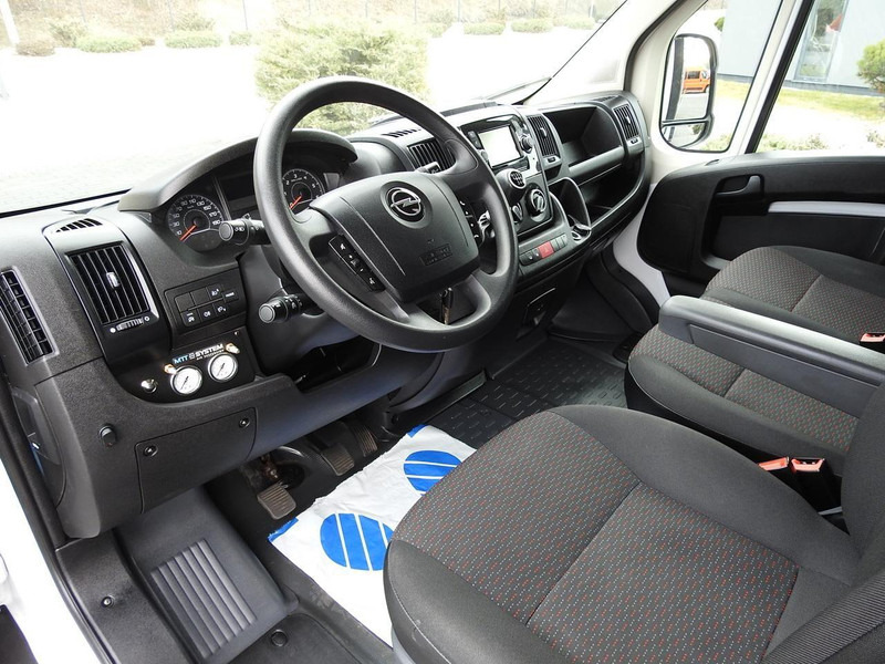 Opel MOVANO PLANDEKA 10 PALET WEBASTO TEMPOMAT PNEUMATYKA KLIMATYZAC - Transportbil med kapell: bild 2 Opel MOVANO PLANDEKA 10 PALET WEBASTO TEMPOMAT PNEUMATYKA KLIMATYZAC - Transportbil med kapell: bild 2