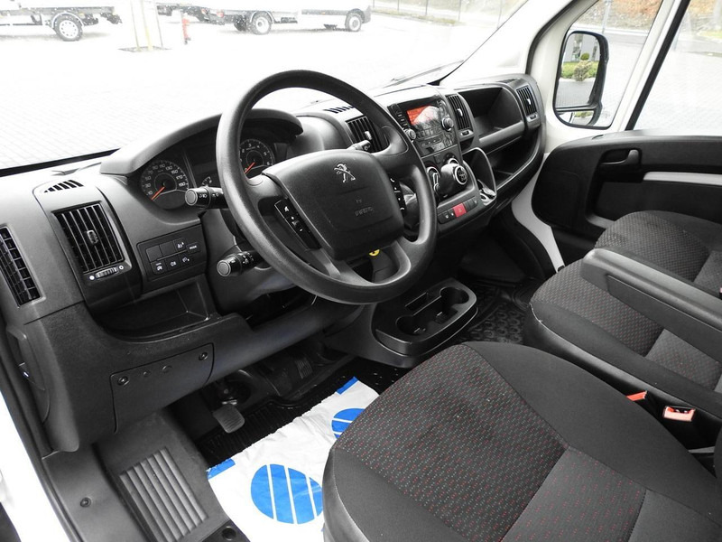 Peugeot BOXER SKRZYNIA PODWÓJNA KABINA DOKA 7 MIEJSC TEMPOMAT KLIMATYZAC - Transportbil med flak, Dubbelhytt transportbil: bild 2 Peugeot BOXER SKRZYNIA PODWÓJNA KABINA DOKA 7 MIEJSC TEMPOMAT KLIMATYZAC - Transportbil med flak, Dubbelhytt transportbil: bild 2