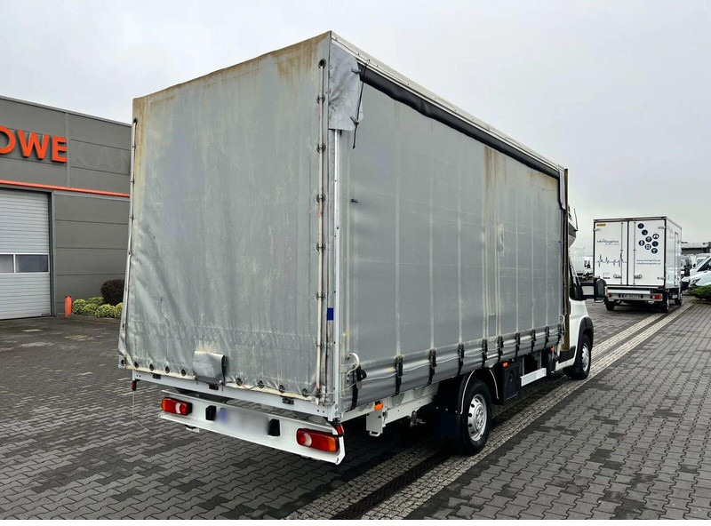 Peugeot Boxer Plandeka + Firanka 10 Palet Kurnik Salon PL, Jeden Właścic - Transportbil med kapell: bild 4 Peugeot Boxer Plandeka + Firanka 10 Palet Kurnik Salon PL, Jeden Właścic - Transportbil med kapell: bild 4