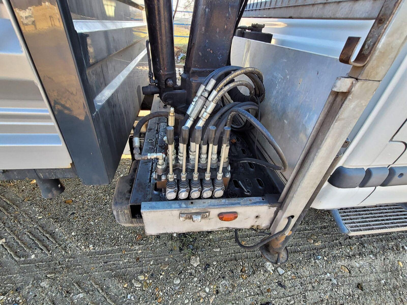 Renault Mascott 160 Three-sided tipper + Crane KO - 6.5tons - Transportbil med tippflak: bild 5 Renault Mascott 160 Three-sided tipper + Crane KO - 6.5tons - Transportbil med tippflak: bild 5