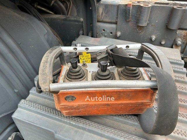 Flakbil, Kranbil Scania 124 L 470 - Flatbed + crane: bild 13