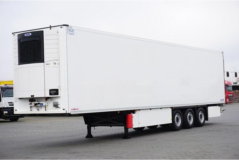 Schmitz Cargobull CHŁODNIA / CARRIER 1950 / MULTITEMPERATURA / OŚ PODNOSZONA - Kyl/ Frys semitrailer: bild 1 Schmitz Cargobull CHŁODNIA / CARRIER 1950 / MULTITEMPERATURA / OŚ PODNOSZONA - Kyl/ Frys semitrailer: bild 1