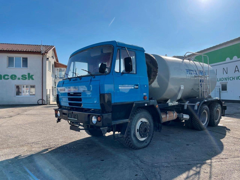Tatra 815 6x6 Vízszállító Tartálykocsi - Tankbil: bild 2 Tatra 815 6x6 Vízszállító Tartálykocsi - Tankbil: bild 2